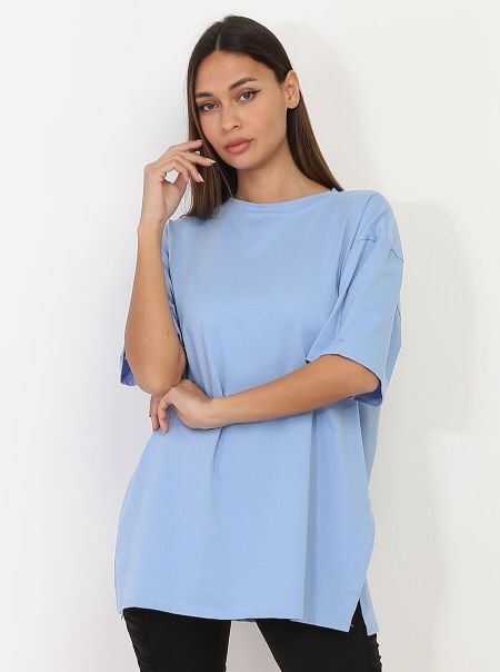 Femme La Modeuse T-Shirt Oversize Fendu Sur Les Côtés- Bleu Clair Tops, T-Shirts