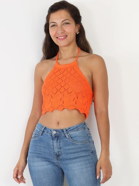 Femme La Modeuse Crop Top En Crochet À Encolure Américaine- Orange Tops, T-Shirts