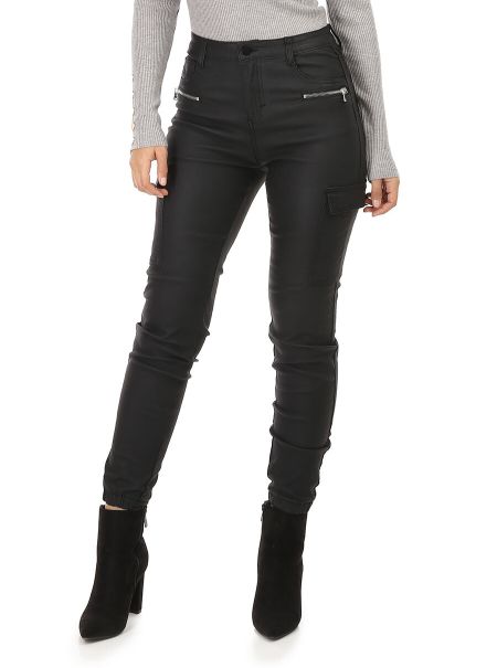 Femme La Modeuse Pantalon Enduit Style Cargo- Noir Jeans